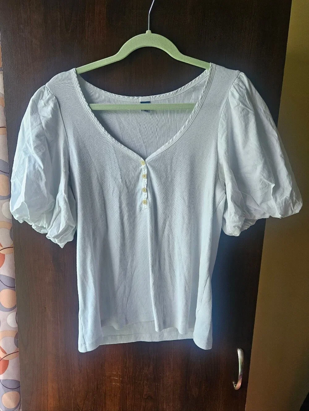 Old Navy White Puff Sleeve Henley Top Size XL